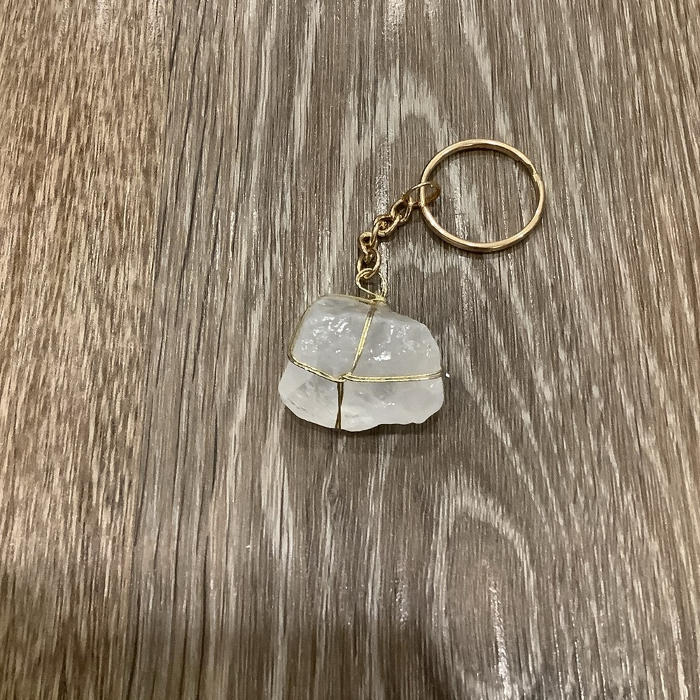 NWOT,  CUTE** - Clear Quartz Crystal Keychain | OFFERS WELCOME!